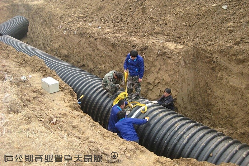 PE钢带管连接